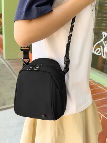 Sac Bandoulière Femme Minimaliste en Nylon Léger Multicouche Forme Coquille Sac Épaule Mignon Polyvalent Voyage Messager Filles