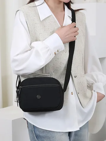 Sac Bandoulière Décontracté en Nylon pour Femme Léger Résistant à l'Eau Sac à Épaule Multicouche Couleur Unie Carré