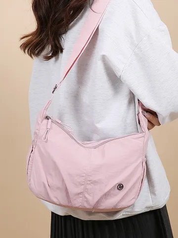 Sac Bandoulière Décontracté pour Femmes en Nylon Imperméable Grande Capacité Sac à Épaule Multi Poche Voyage Navette Carré Messenger