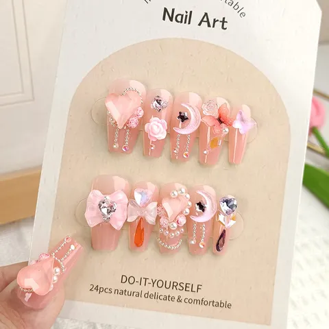 Faux Ongles à Presser Roses Transparents Nœud 3D Décoration Cœur Strass Perle Artificielle Ongles Ballerine Pour Femmes Manucure Fête
