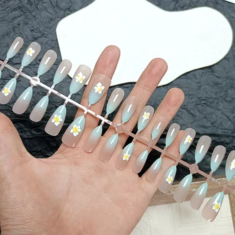 Minimalist Green Gradient Almond Shape Press On Nails With 3D Embossed White Flower Design French Style Sweet False Nails For Women Daily Nail Art Decor