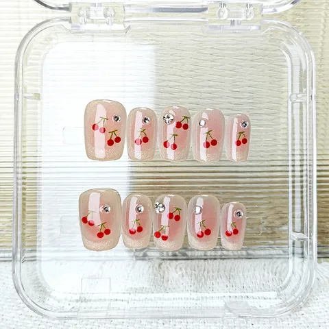 Uñas Postizas Hechas a Mano Lindas Cereza Estrass Ojo de Gato Arte de Uñas Cortas Redondas Estilo Dulce Para Mujeres