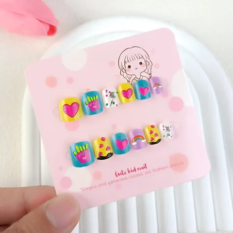 Kids Press On Nails Sweet Heart Rainbow 3D Embossed Short False Nails Cartoon Artificial Nails For Children Daily Wear