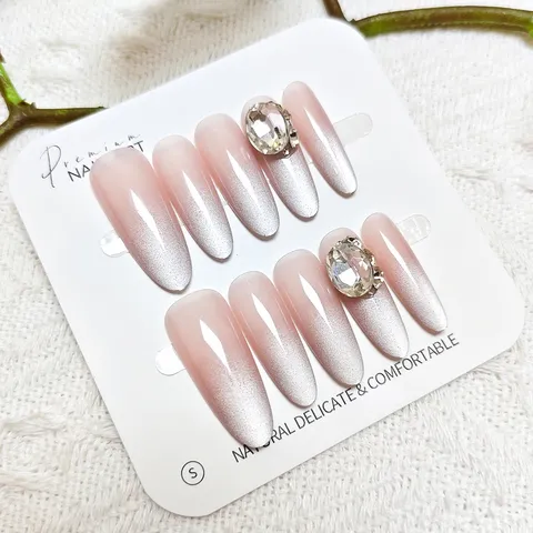 Uñas Postizas Largas Ovaladas Nude Rosa Ojo de Gato Con Estrass Brillo Kit de Arte de Uñas Uñas Postizas para Mujeres Uso Diario