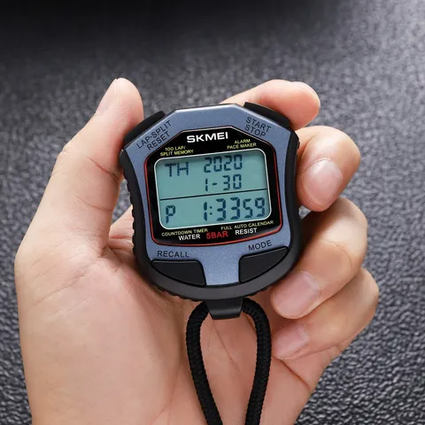 Multi-Function Electronic Stopwatch 100 Laps Memory Waterproof Sports Digital Stopwatch With Lanyard For Referee