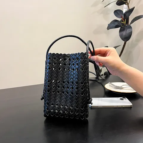 Womens Vintage Woven Crossbody Bag Hollow Out PU Leather Mini Shoulder Bag Small Handphone Bag Casual Handbag