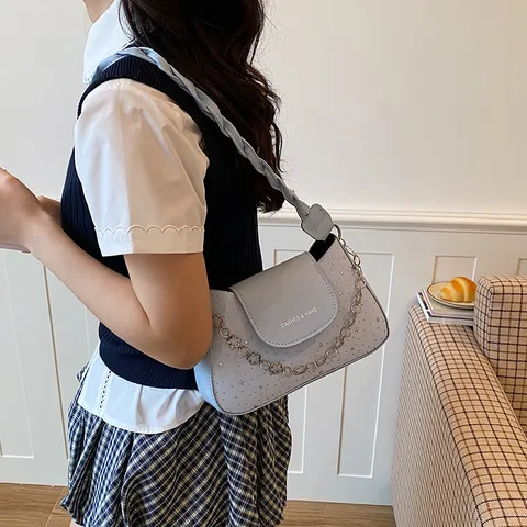 Womens Fashion PU Leather Shoulder Bag Casual Crossbody Underarm Bag Star Embossed Chain Handbag Daily Purse