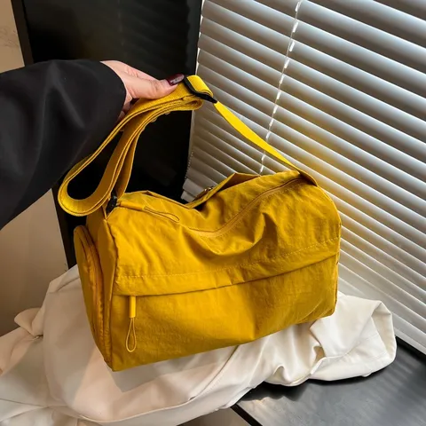 Unisex Casual Travel Crossbody Bag Large Capacity Lightweight Nylon Shoulder Bag Urban Minimalist Daily Commuter Bag