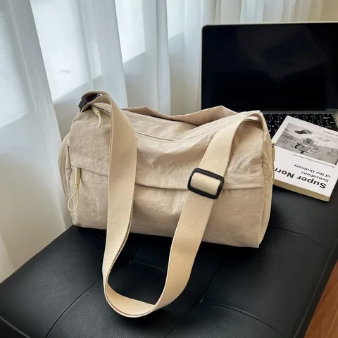 Unisex Casual Travel Crossbody Bag Large Capacity Lightweight Nylon Shoulder Bag Urban Minimalist Daily Commuter Bag