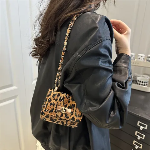 Leopard Print Quilted Mini Shoulder Bag PU Leather Luxury Fashion Designer Style Chain Crossbody Bag For Women Daily Handbag