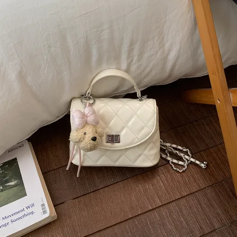 Damen Mode Gesteppt PU Leder Kette Umhängetasche Lässige Einfarbige Einzelne Schulterhandtasche Mit Anhänger
