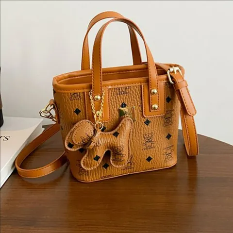 Women Fashion PU Leather Retro Bucket Bag Small Crossbody Bag Cute Bear Print Designer Style Commuter Handbag