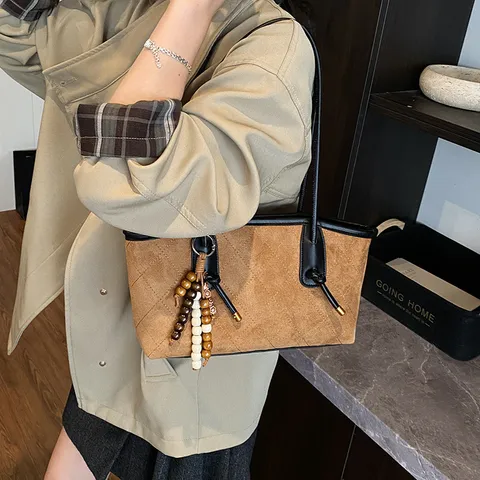 Vintage Wildleder PU Gesteppte Boston Tasche Damen Grosse Kapazität Griff Schultertasche Casual Pendler Handtasche Mit Perlen