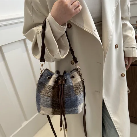 Women Contrast Plaid Bucket Bag Plush Material Drawstring Fashion Patchwork Shoulder Crossbody Bag Handbag Street Style