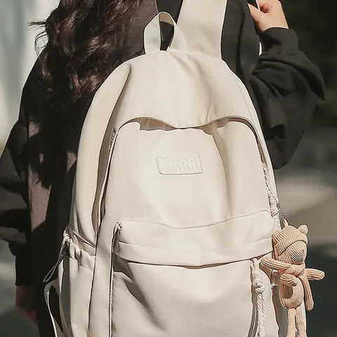 Lässiger Nylon Rucksack Für Damen Herren Große Kapazität Schulranzen Mit Bär Anhänger Einfacher Reise Daypack Studenten Schulbuch