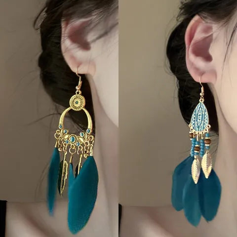 Bohemian Vintage Alloy Feather Tassel Drop Earrings For Women Exaggerated Geometric Statement Rhinestone Fringe Dangle Earrings Party Vacation Jewelry