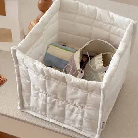 White Quilted Fabric Storage Basket Large Capacity Desktop Organizer Cosmetic Storage Bin For Bedroom Dorm Home Decor
