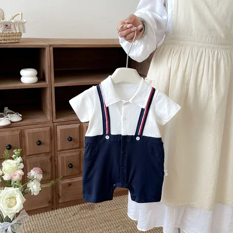 Neonato Bambino Gentiluomo Manica Corta Tutina Estate Misto Cotone Bicolor Finte Brache Tuta
