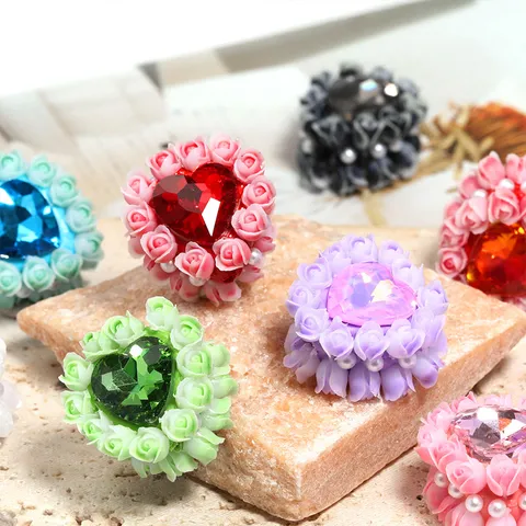 Perles en Forme de Cœur en Strass Fleur de Tulipe en Pâte Polymère Fait Main pour Bricolage Artisanat Breloque de Téléphone Matériel
