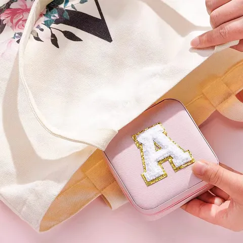 Alphabet Personalized Jewelry Storage Box Travel Portable Jewelry Case Pink Leather Case With Chenille Letter Patch For Earrings Rings Storage