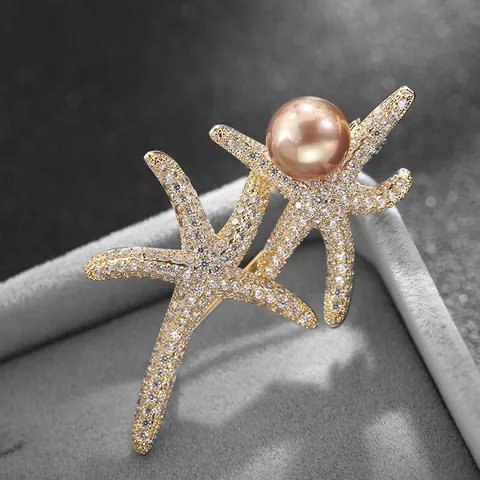 Elegant Copper Starfish Artificial Pearl Brooch Pin Minimalist Rhinestone Inlaid Gold Brooch For Suit Coat Daily Decor Women Men Jewelry Accessory