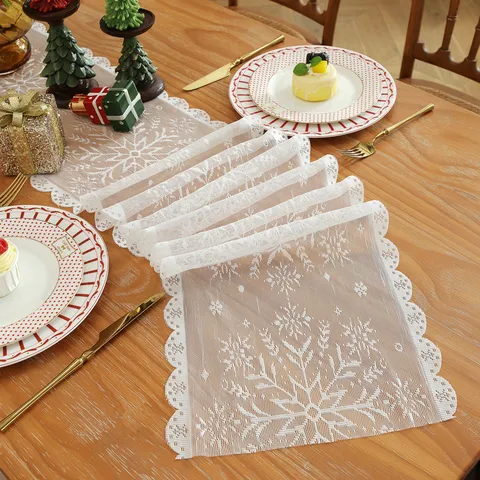 Elegante Camino de Mesa Navideño de Encaje Blanco Romántico Francés Calado Con Patrón Floral de Copos de Nieve y Campanas Decoración de Mesa Festiva