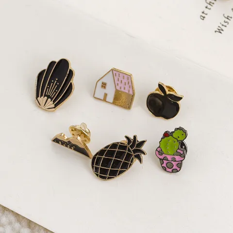 Mignon Dessin Animé Alliage Émail Broche Broche Ensemble Maison Ananas Montagne Badges Mode Denim Vêtements Revers Épingles Sac à Dos Accessoires Pour Hommes Femmes Bijoux Cadeau