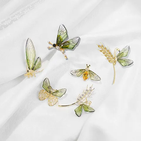 Luxurious Alloy Rhinestone Insect Brooch Niche Design Gold Dragonfly Butterfly Bee Plant Wheat Brooch Pin For Suit Coat Women Men Accessory
