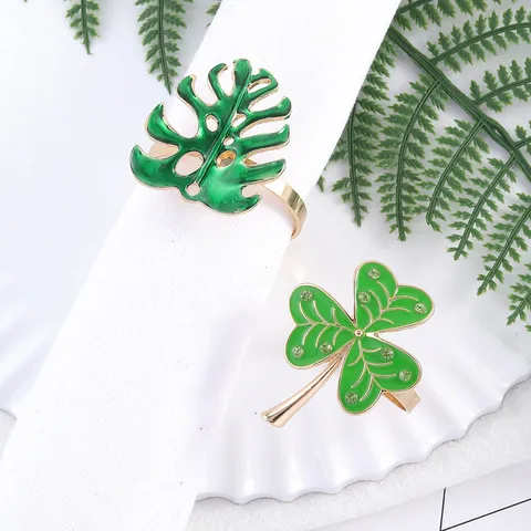 Modern Alloy Green Plant Monstera Leaf Clover Napkin Rings Metal Napkin Buckles Holder With Rhinestones For St Patricks Day Dinner Table Decor