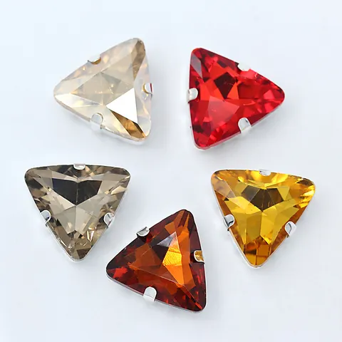 Dreieck Glas Aufnähbare Strasssteine Mit Versilbertem Kupfer Krallenbasis Multi Größe Verdickte Krallen Kristallsteine Für Hochzeitskleid Bekleidung DIY Dekor
