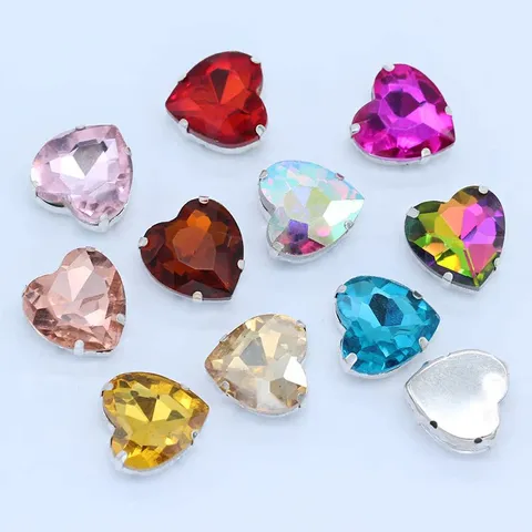 Herzförmige Glas Aufnähbare Strasssteine Mit Silbernem Kupferkrallensockel Glänzende Mehrfarbige Facettierte Kristall Strasssteine Zum Aufnähen Für DIY Hochzeitskleid