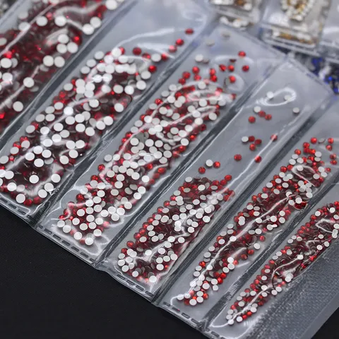 Glas Platte Achterkant Strass Set Voor Nagelkunst DIY Decoratie Kleurrijke Geometrische Ronde Strass Kit Voor Vrouwen Ambacht Manicure