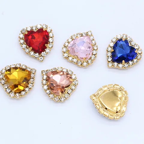Strass a Cuore da Cucire Cristalli Strass di Vetro Con Catena ad Artiglio in Metallo Dorato Per Abito da Sposa Scarpe Indumento DIY