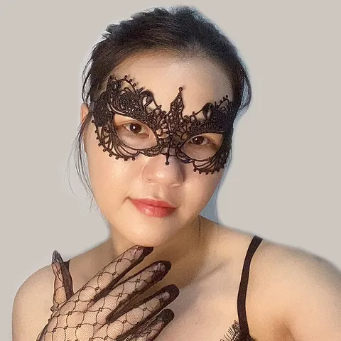 Halloween Mask Party Masquerade Half Face Couple Painted Gold Powder Eye Mask Lace Halloween Costume Props