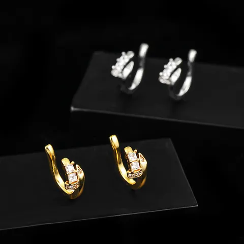 Orecchino a Manichetta Minimalista per Uomo Donna Rame Strass Aperto Clip per Osso dell'Orecchio Moda Punk Chic Gioiello Regalo