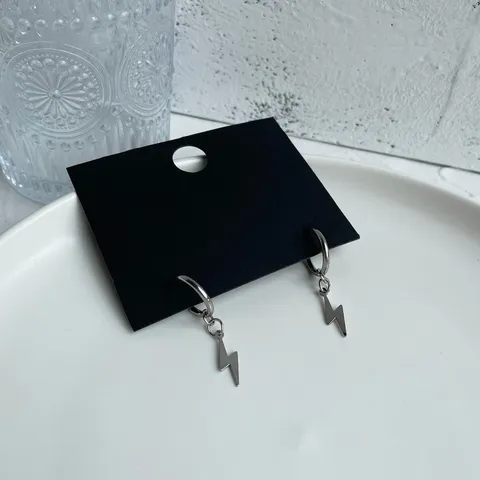 Pendientes de Aro con Colgante de Rayo de Cobre Minimalistas Con Poste de Acero Inoxidable Color Plata Punk Hip Hop Street Style Joyería de Oreja Geométrica para Hombres Fiesta Accesorio Diario Regalo