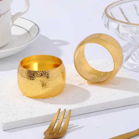 Westlich Eisen Metall Serviettenring Gehämmerte Geometrische Galvanisiert Halter Für Hotel Restaurant Esstisch Dekoration Zubehör