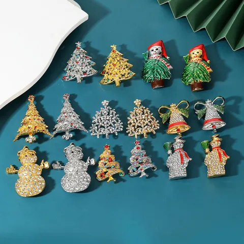 Cute Christmas Alloy Brooch Pin For Women Men Cartoon Santa Claus Snowman Christmas Tree Enamel Rhinestone Badge Holiday Festival Clothing Lapel Pin Jewelry Gift