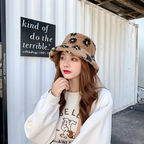 Women Faux Fur Bucket Hat Winter Warm Plush Fisherman Cap Japanese Style Daisy Floral Printed Foldable Outdoor Sun Hat