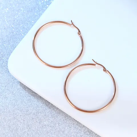 Westerse Stijl Overdreven Roestvrij Staal Rozegoud Grote Cirkel Hoop Oorbellen Voor Dames Gepersonaliseerde Geometrische Gladde Metalen Oorsieraden Cadeau