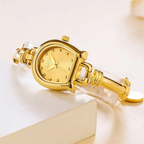 Elegant Horseshoe U-Shaped Women Quartz Watch Exquisite Alloy Metal Chain Bracelet Watch With Flower Pendant Luxury Wristwatch
