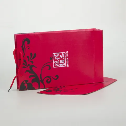 Traditionelle Chinesische Rote Pappe Seidenschal Geschenkbox Vintage Blumendruck Dekorative Faltbare Verpackung Für Schal Geschenkverpackung