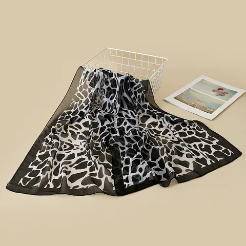 Sciarpa a Anello Leopardata da Donna Moda Stampa Animale Stampata Sciarpa Scaldacollo in Poliestere Leggero Accessori Quotidiani