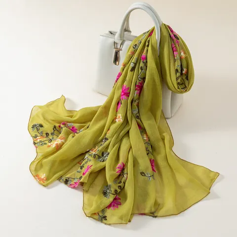 Châle Brodé De Fleurs De Style Éthnique Pour Femmes Quatre Saisons Protection Solaire Écharpe En Polyester Voyage Plage