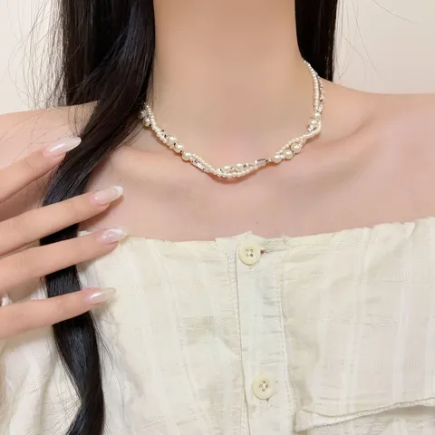 Double Layer Twisted Artificial Pearl Broken Silver Necklace For Women Luxury Niche Design Clavicle Chain Elegant Neck Jewelry