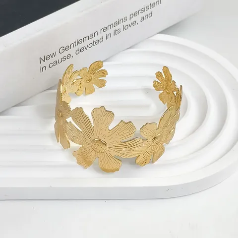 Western Metal Open Adjustable Cuff Bangle Bracelet For Women Exaggerated Hollow Out Flower Leaf Snake Pattern Geometric Statement Jewelry Gift