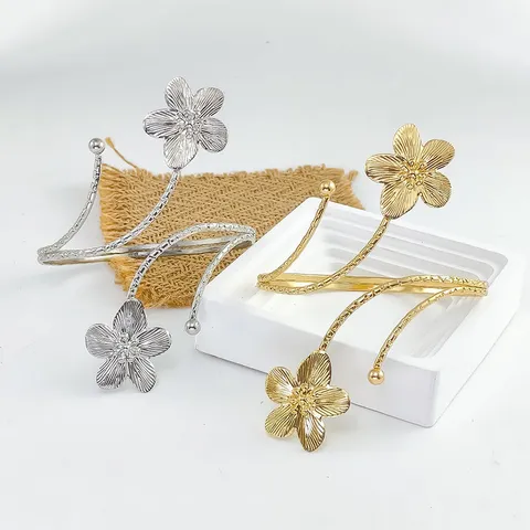Fascia da Braccio Regolabile in Smalto a Fiori Colorati Moda Occidentale Donna Metallo Dolce Esagerato Gioielli da Mano