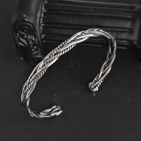 Bracelet Jonc Ouvert Minimaliste en Acier Inoxydable pour Hommes Femmes Plaqué Argent en Forme de C Simple Torsadé Plume Structuré Bijoux Punk Cadeau