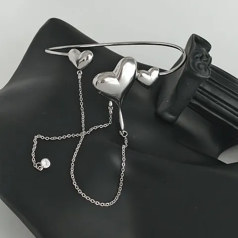 Bracciale da Braccio Aperto Cuore in Metallo Fuso Punk da Donna Oro Argento Galvanico Con Catena a Nappa Gioielli