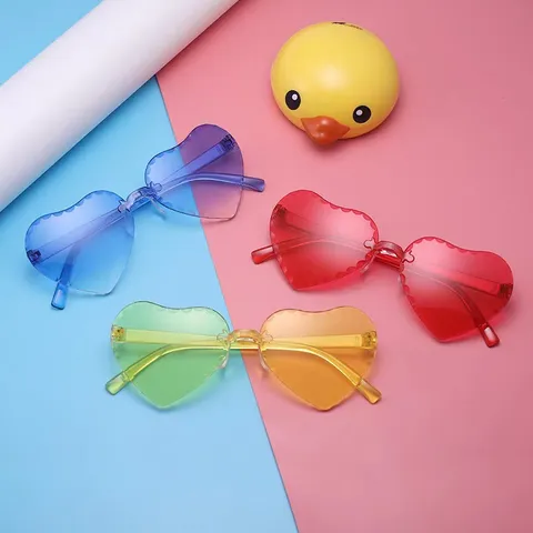 Occhiali da Sole per Bambini a Forma di Cuore Senza Montura Colorati Sfumati Taglio del Bordo Occhiali in Policarbonato Protezione Solare Festa